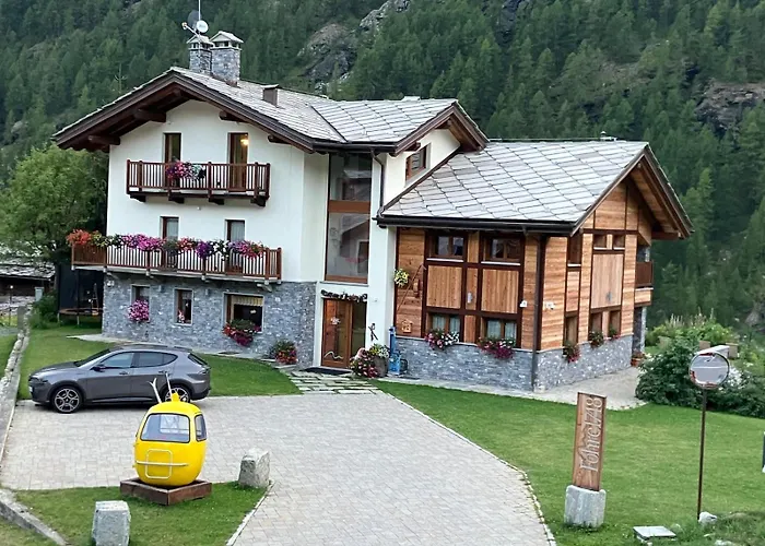 Fohre1748 בית הארחה